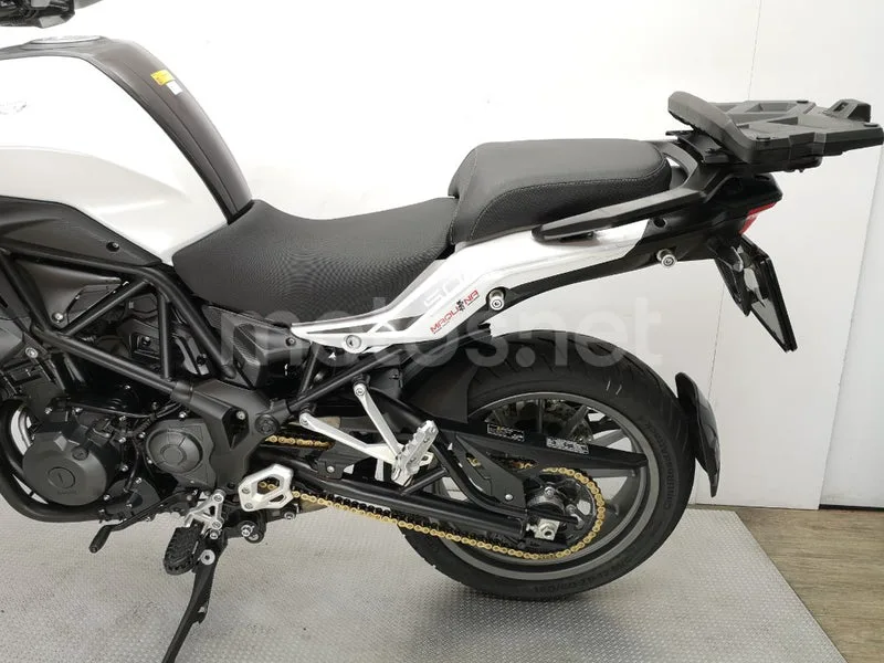 Benelli TRK 502 – Vista 17
