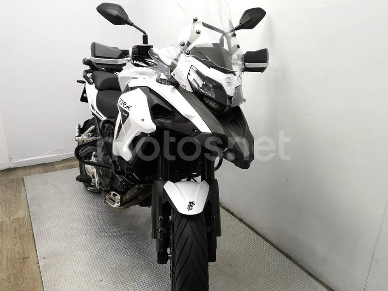 Benelli TRK 502 – Vista 3