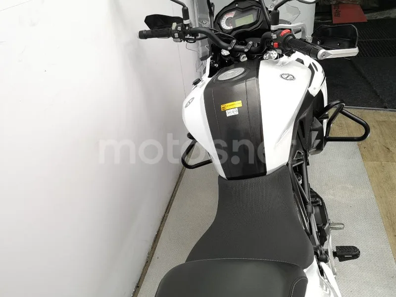 Benelli TRK 502 – Vista 5