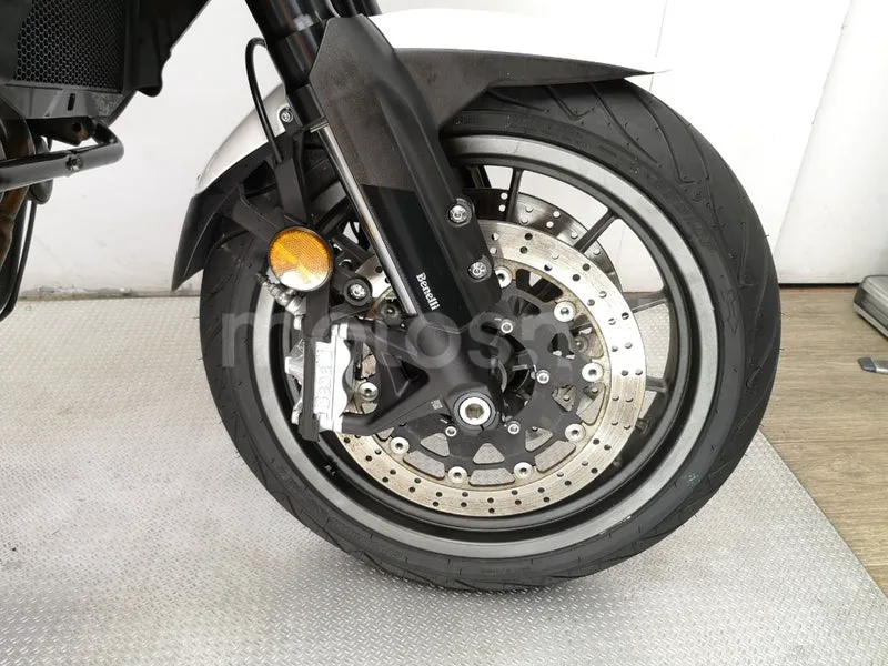 Benelli TRK 502 – Vista 9