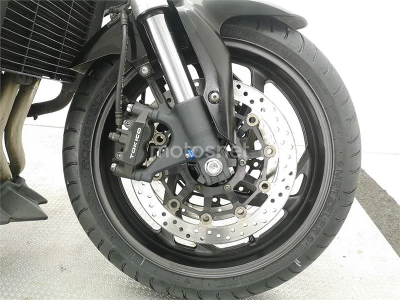 Honda CB 1000R – Vista 11