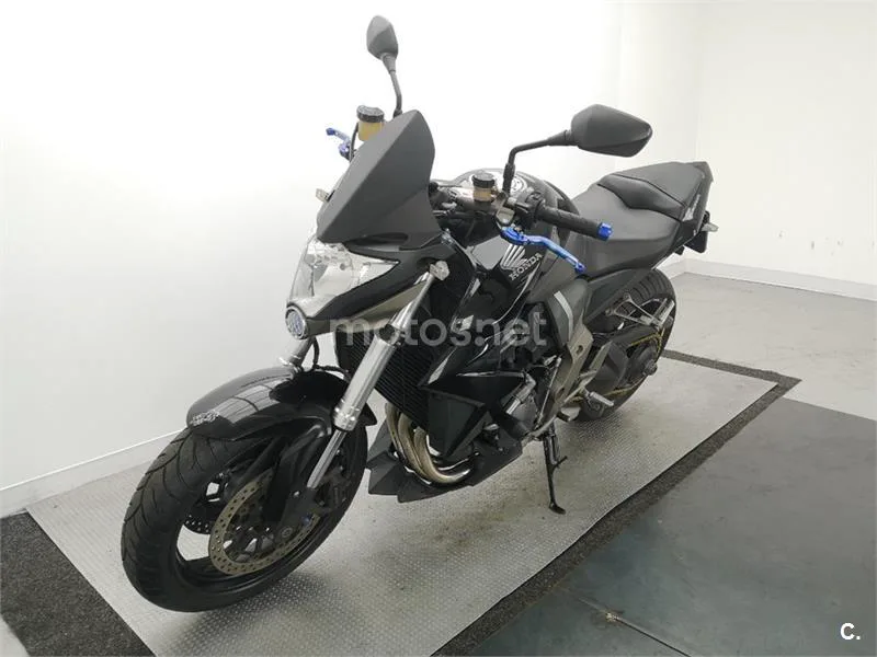 Honda CB 1000R – Vista 16