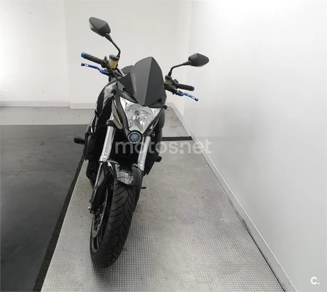 Honda CB 1000R – Vista 3