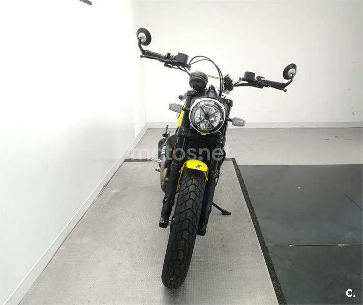 Ducati Scrambler – Vista 15