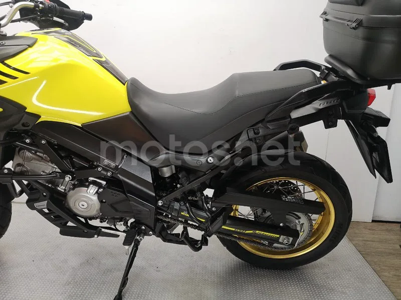 Suzuki V-Strom 650 XT – Vista 18