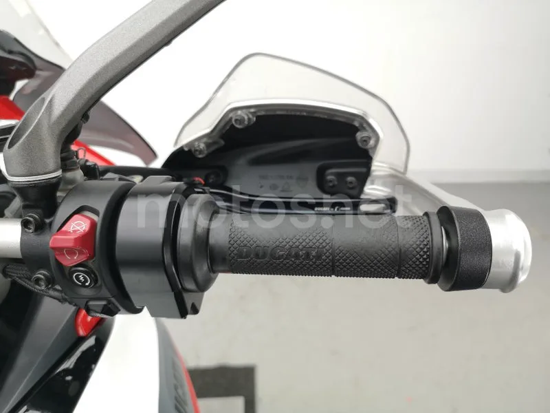 Ducati Multistrada V4 – Vista 8
