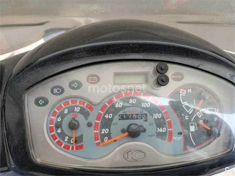 Kymco Bet & Win 125 – Vista 2