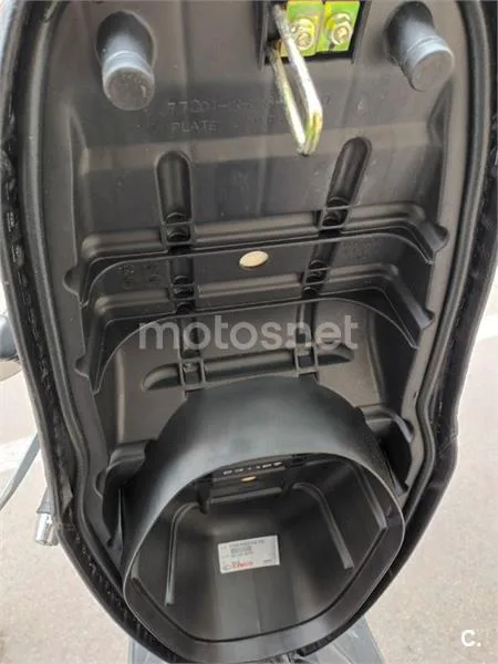 Kymco Bet & Win 125 – Vista 4