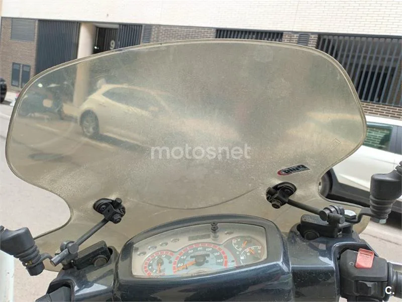 Kymco Bet & Win 125 – Vista 9