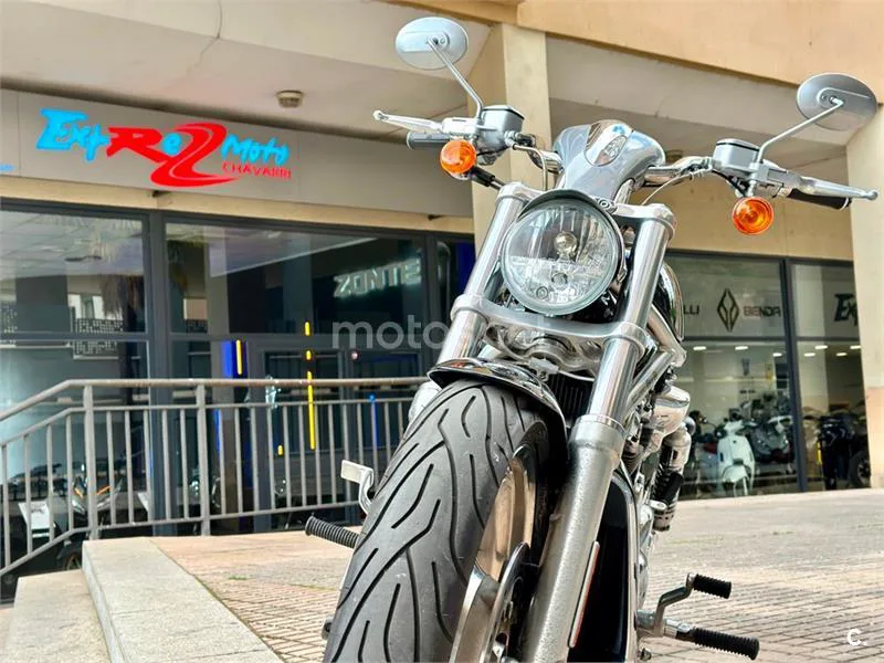 Harley-Davidson V-Rod – Vista 19