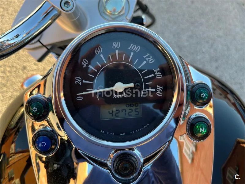 Suzuki Intruder 250 LC – Vista 6