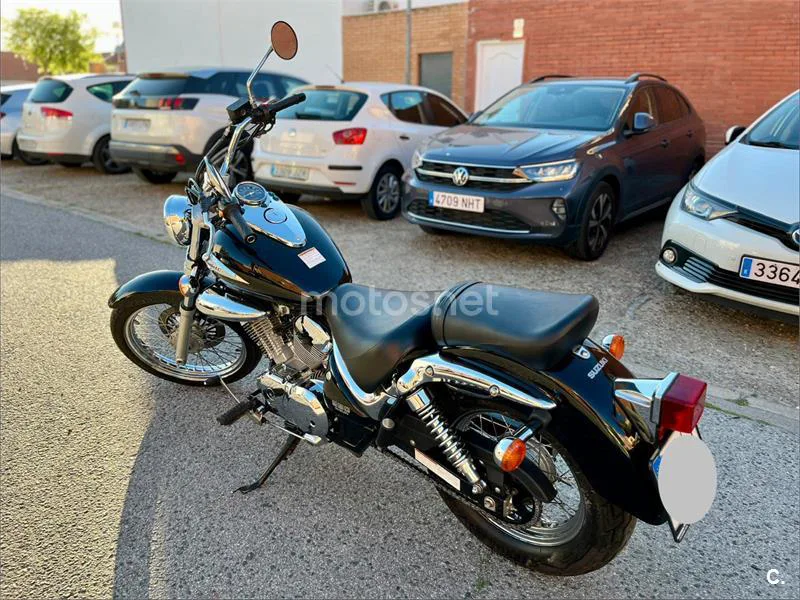 Suzuki Intruder 250 LC – Vista 8