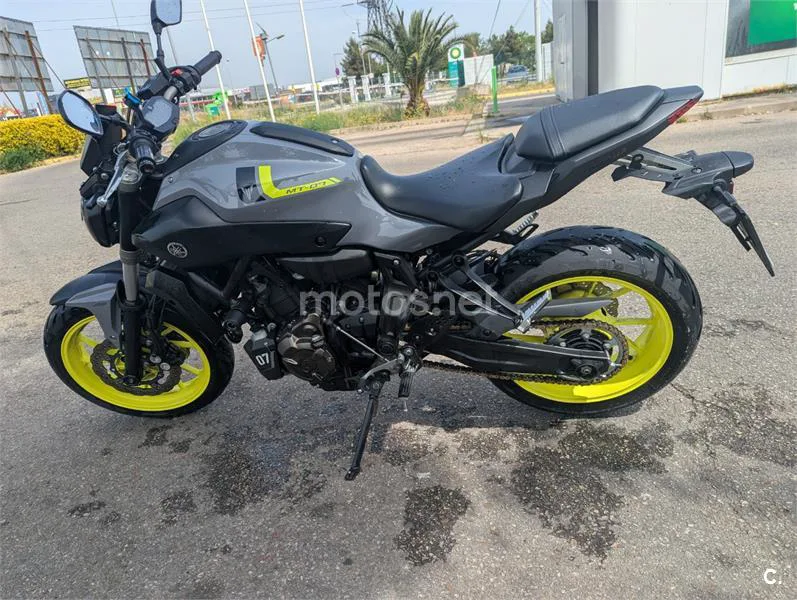 Yamaha MT-07 – Vista 3