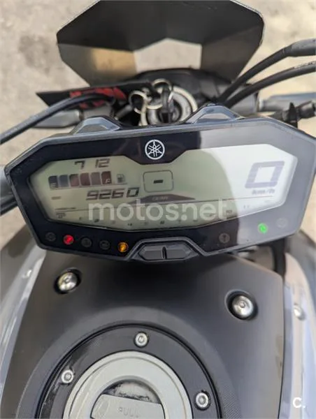 Yamaha MT-07 – Vista 7