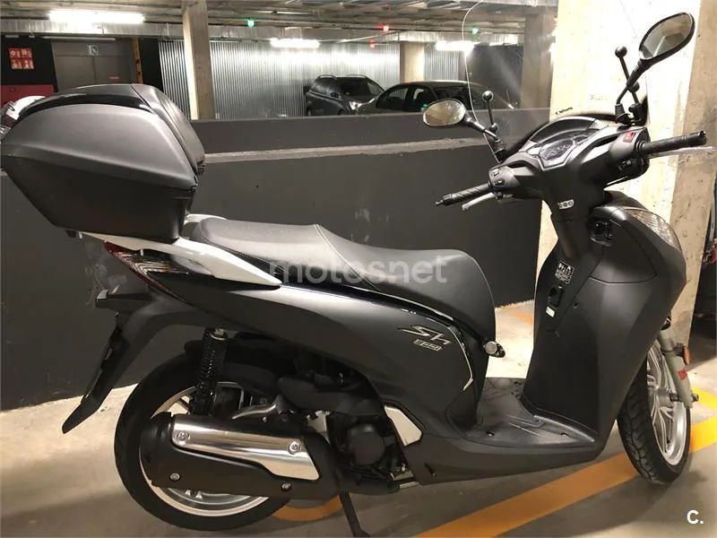 Honda SH300i – Vista 3