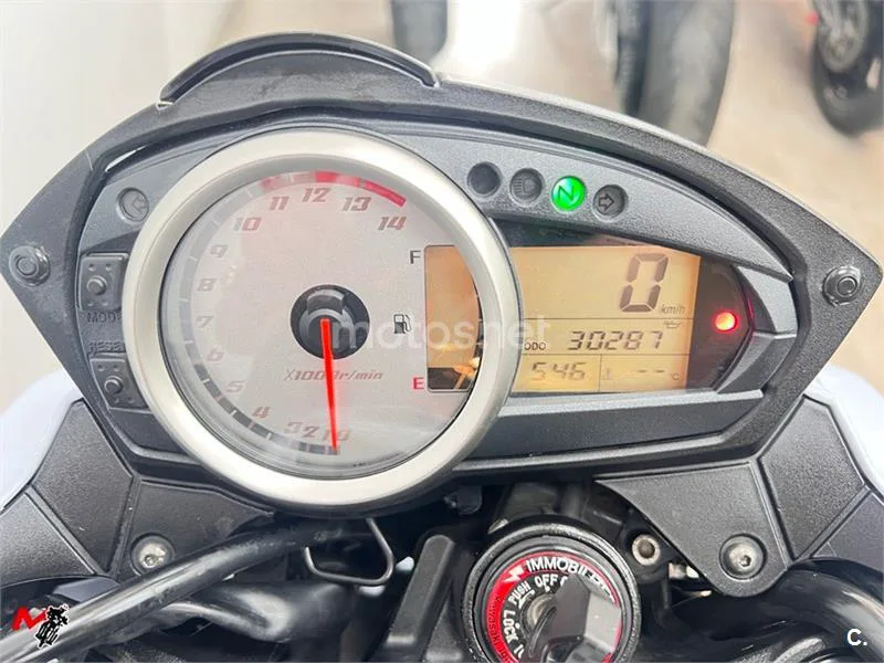 Kawasaki Z750 – Vista 8