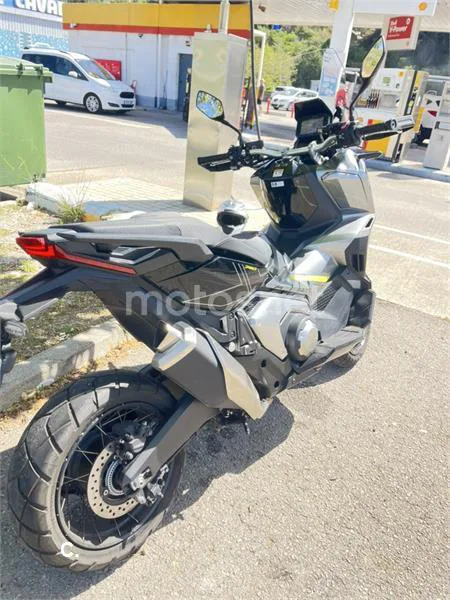 Honda X-ADV – Vista 2