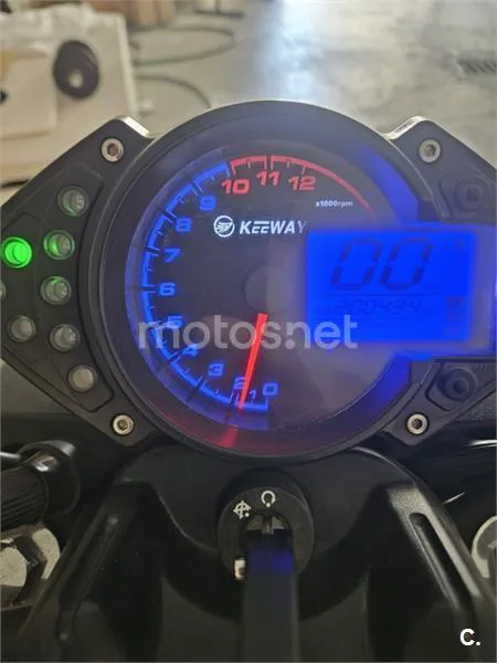 Keeway RKS 125 – Vista 2