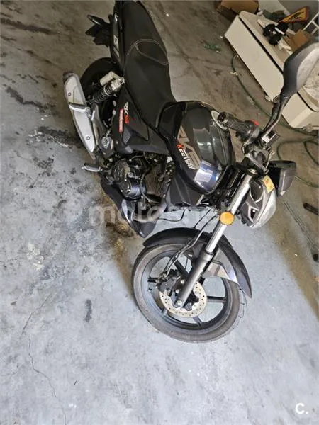 Keeway RKS 125 – Vista 7