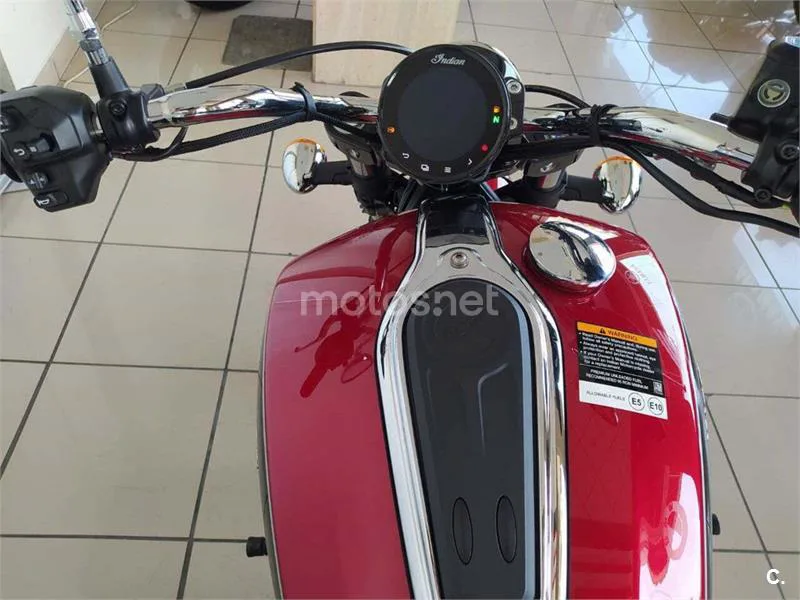 Indian Scout – Vista 19