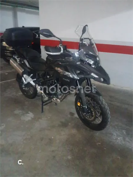 Benelli TRK 502 – Vista 4