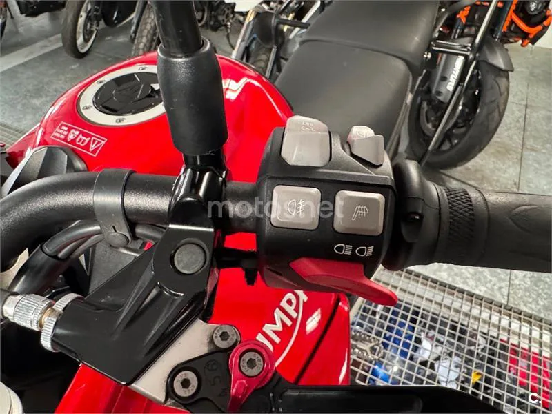 Triumph Tiger 800 XC – Vista 21