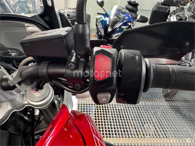 Triumph Tiger 800 XC – Vista 22
