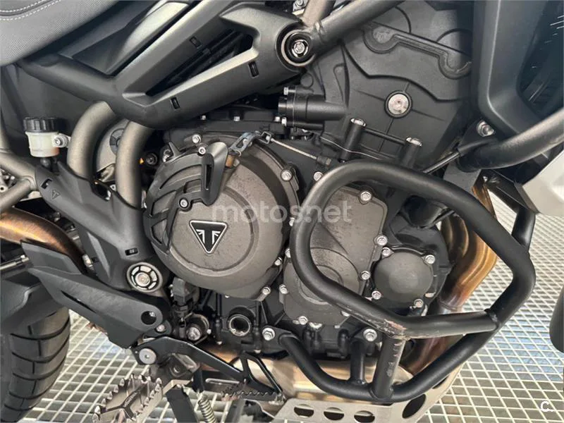 Triumph Tiger 800 XC – Vista 23