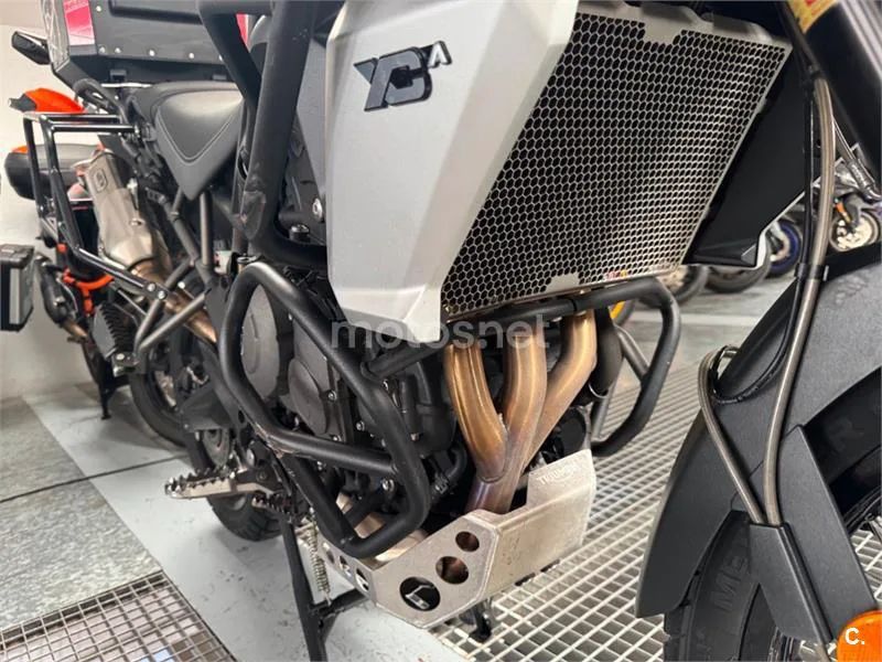 Triumph Tiger 800 XC – Vista 24