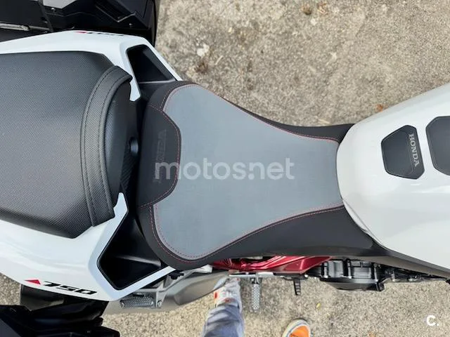 Honda CB 750 – Vista 2