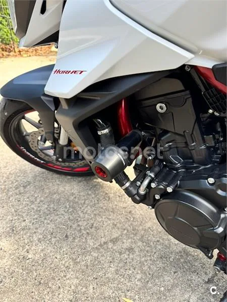 Honda CB 750 – Vista 10
