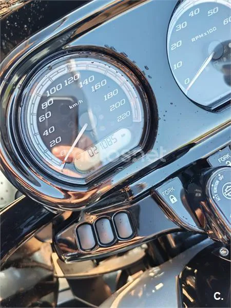 Harley-Davidson Road Glide – Vista 13