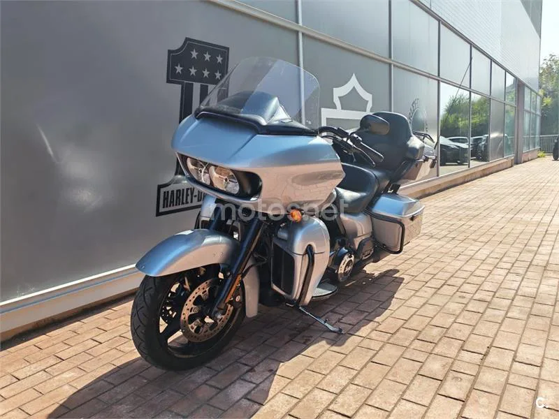 Harley-Davidson Road Glide – Vista 4