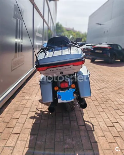 Harley-Davidson Road Glide – Vista 7