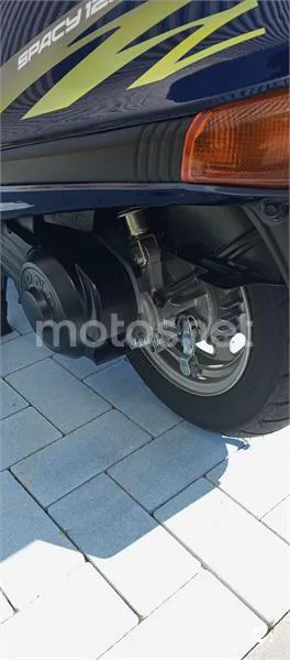 Honda CH 125 Spacy – Vista 11