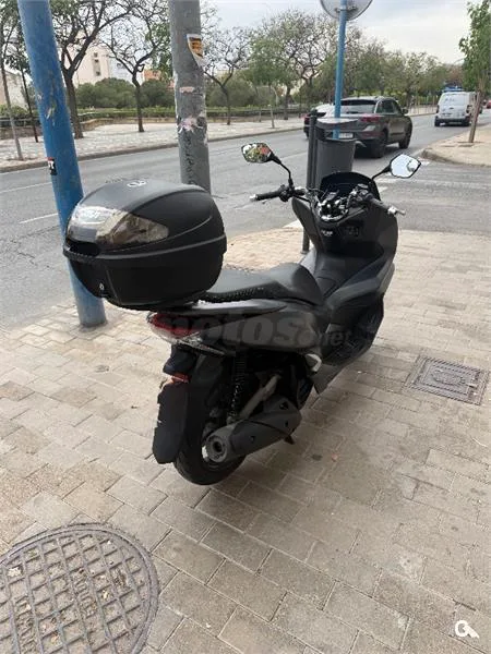 Honda PCX 125 – Vista 3