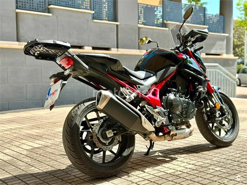 Honda CB 750 Hornet – Vista 17