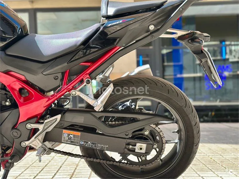 Honda CB 750 Hornet – Vista 22