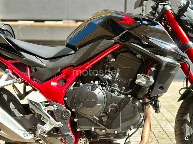 Honda CB 750 Hornet – Vista 28
