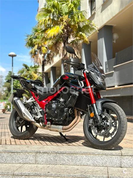 Honda CB 750 Hornet – Vista 32