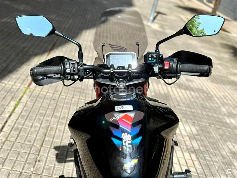 Honda CB 750 Hornet – Vista 37