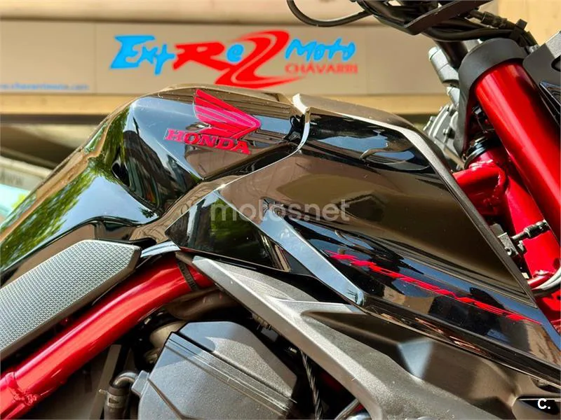 Honda CB 750 Hornet – Vista 39