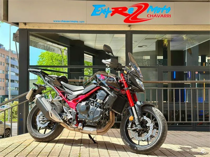 Honda CB 750 Hornet – Vista 41
