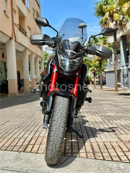 Honda CB 750 Hornet – Vista 9