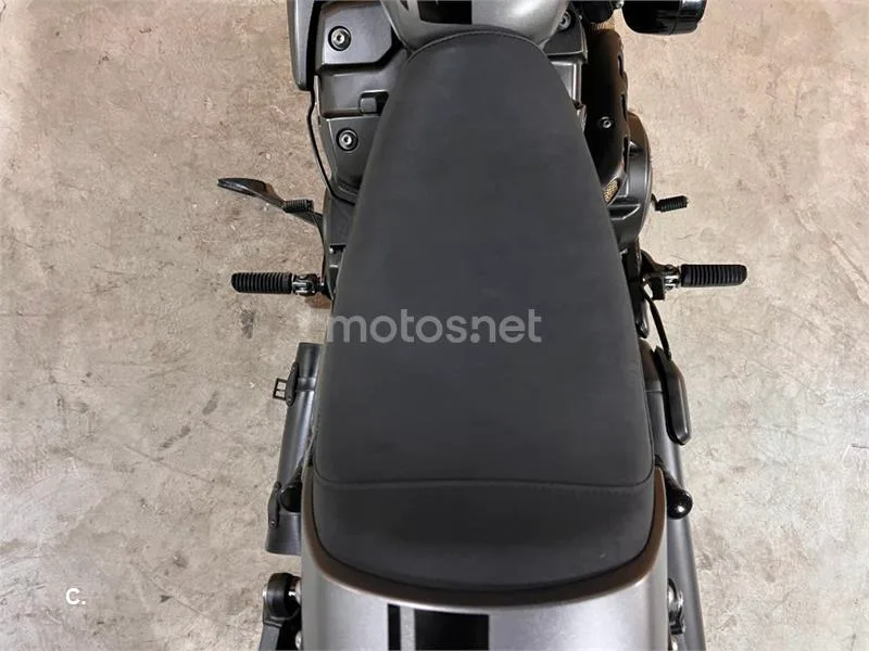 Yamaha XV 950 Racer – Vista 11