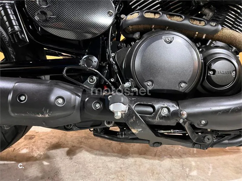 Yamaha XV 950 Racer – Vista 38