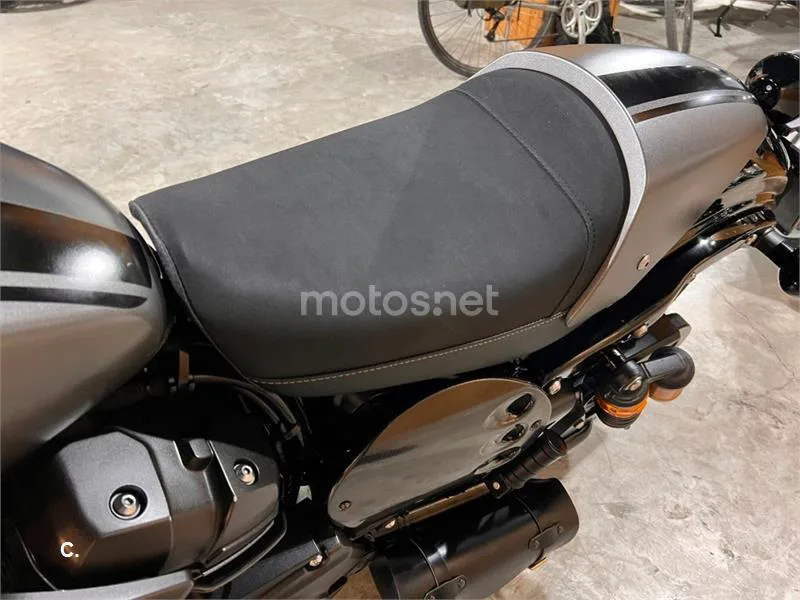 Yamaha XV 950 Racer – Vista 52