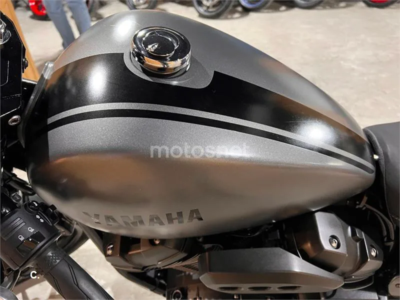 Yamaha XV 950 Racer – Vista 55