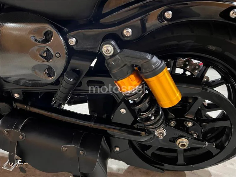 Yamaha XV 950 Racer – Vista 58