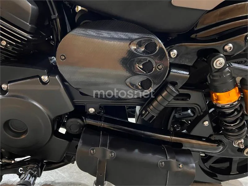 Yamaha XV 950 Racer – Vista 60